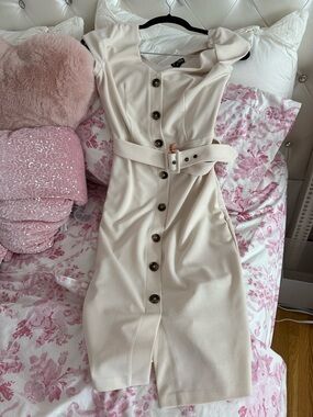 Express Cream Button-Front Belted Dress